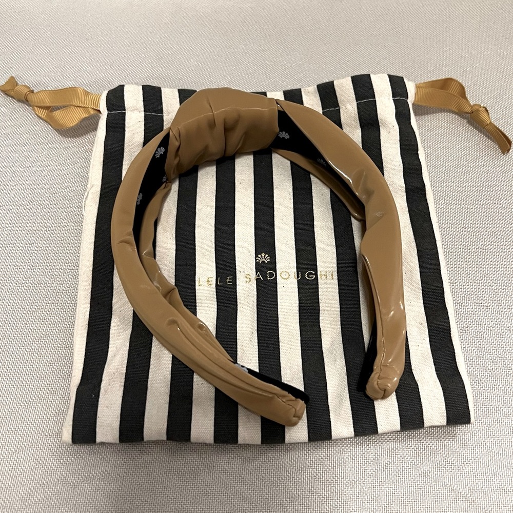 Lele Sadoughi Gingerbread Patent Knotted Headband